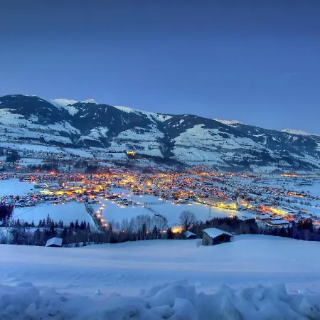 Exquisite Vacation In Near Ski Area